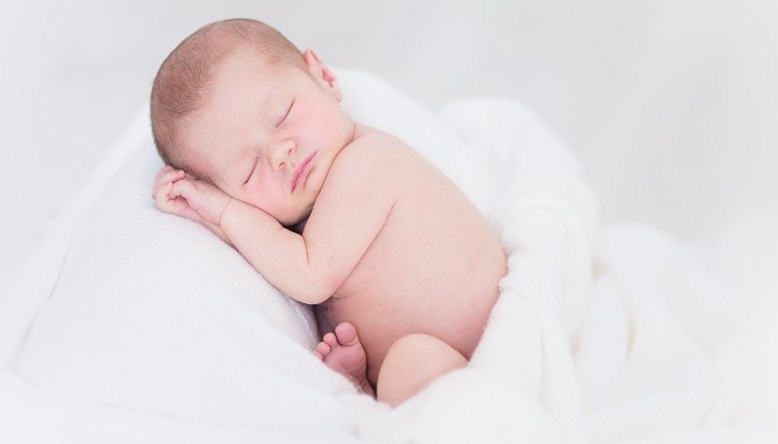 Soñar con bebé recién nacido de otra persona