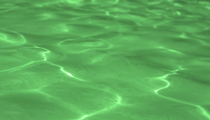 Sueños con agua verde claro significado